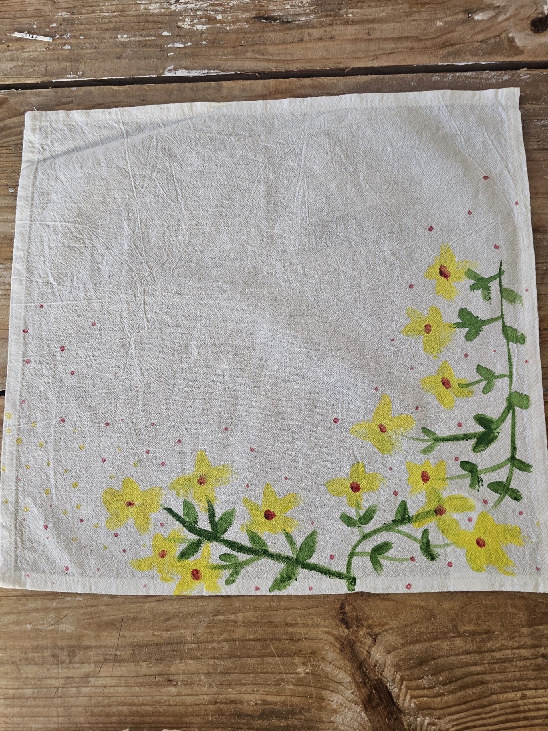 Set de 2 Servilletas de Algodón 100% Pintadas a Mano – Diseño Jazmín (40x40 cm) · 02