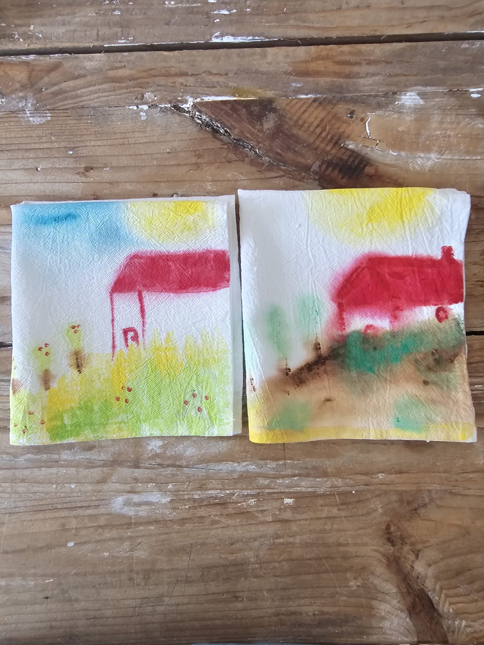 Set de 2 Servilletas de Algodón 100% Pintadas a Mano – Casa Pueblo (40x40 cm) · 02